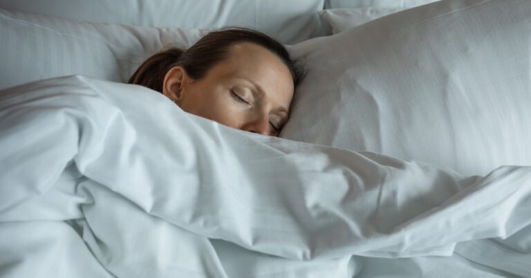 Dormir plus de 9 heures par nuit serait mauvais pour la santé
